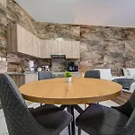 アパート Openplan Penthouse With Private Terrace, Wifi & Ac By 360 Estates