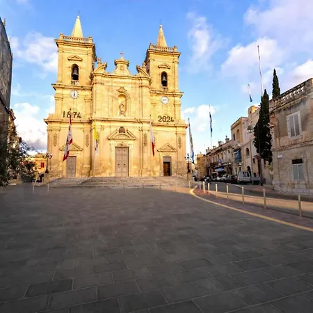 Openplan Penthouse With Private Terrace, Wifi & Ac By 360 Estates * Żabbar