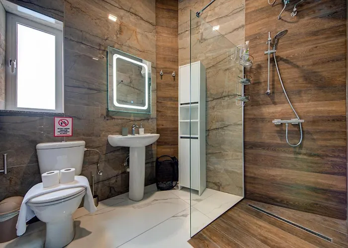 Openplan Penthouse With Private Terrace, Wifi & Ac By 360 Estates * Żabbar