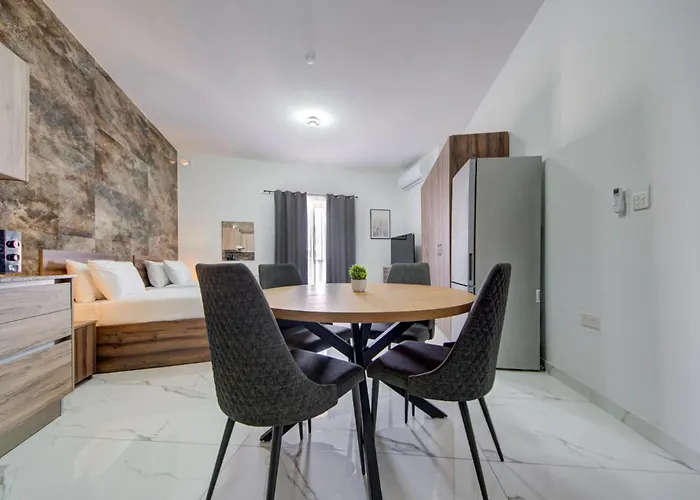 Appartement Openplan Penthouse With Private Terrace, Wifi & Ac By 360 Estates